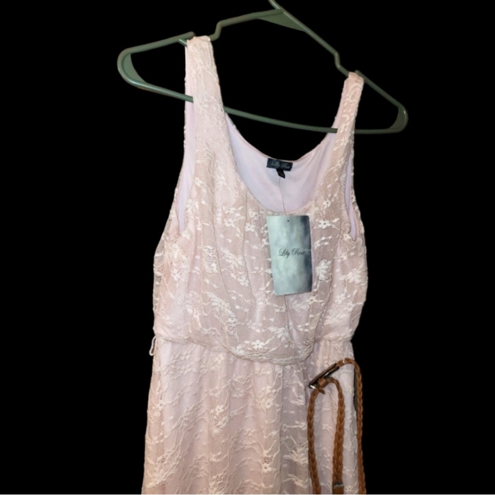 NWT Lily Rose dress. Blush size small